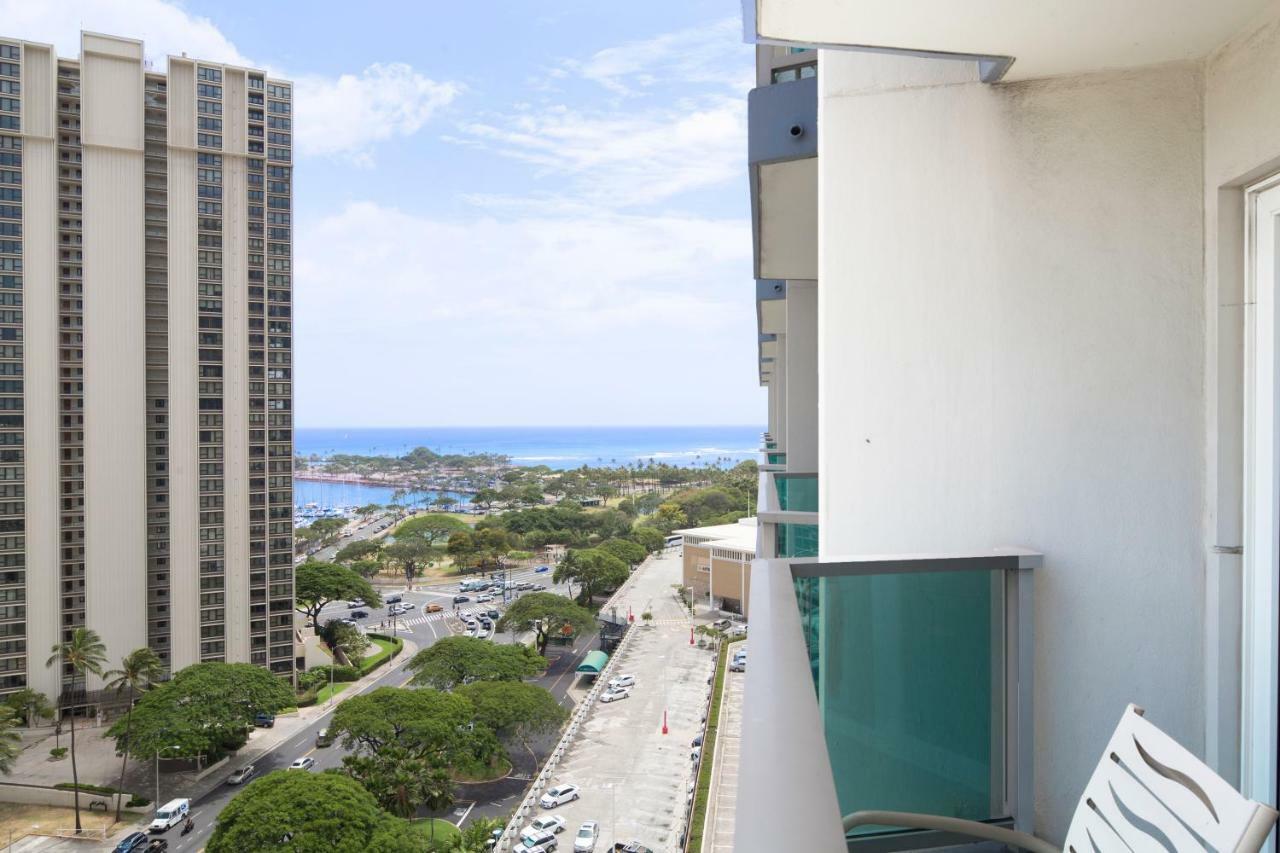 Studio At Ala Moana With Ocean Views Lägenhet Honolulu Exteriör bild