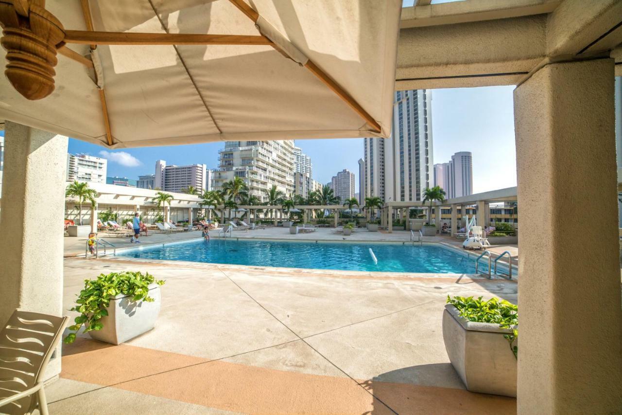 Studio At Ala Moana With Ocean Views Lägenhet Honolulu Exteriör bild