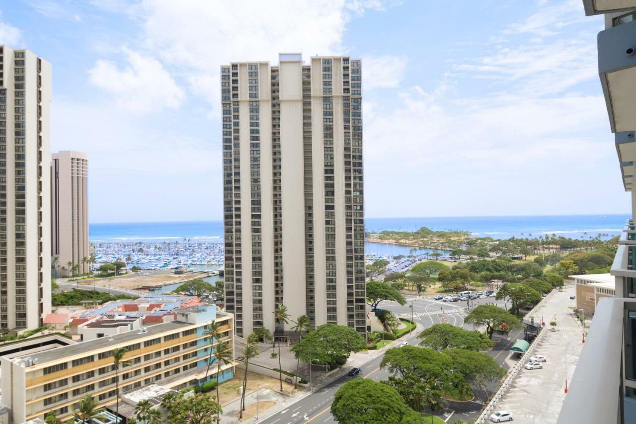 Studio At Ala Moana With Ocean Views Lägenhet Honolulu Exteriör bild