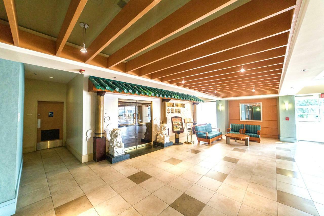 Studio At Ala Moana With Ocean Views Lägenhet Honolulu Exteriör bild